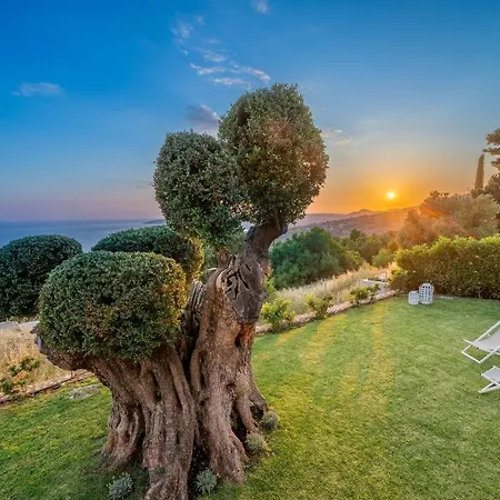 Lourdas Bay View * Simotata