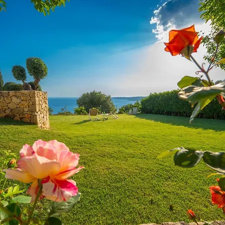 Lourdas Bay View Vakantiehuis