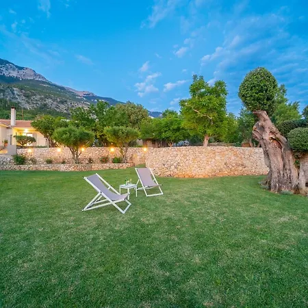 Lourdas Bay View Simotáta