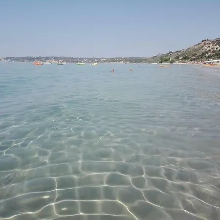 Lourdas Bay View Simotáta