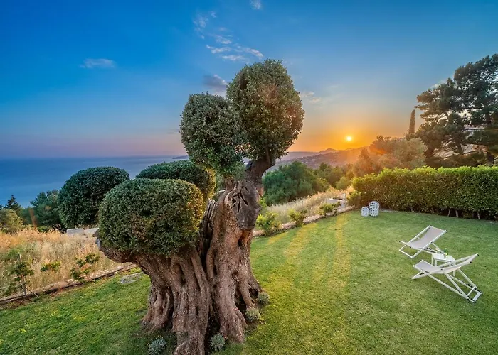 Lourdas Bay View * Simotata