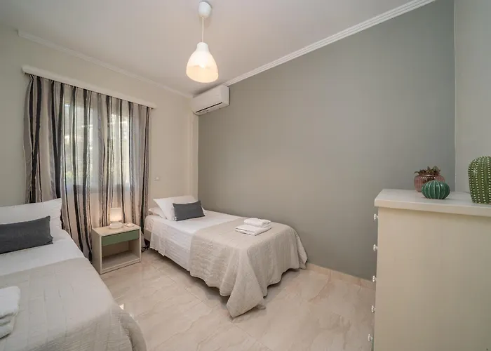 Lourdas Bay View Дом отдыха *