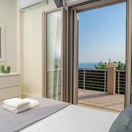 Dom wakacyjny Lourdas Bay View *